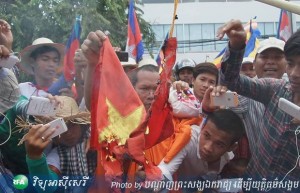 vn burning china flag1